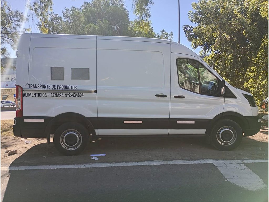 Camioneta Grupo Logistico